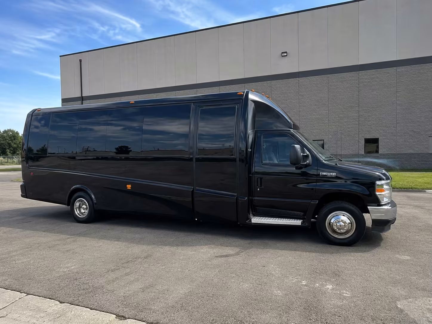 15 passenger minibus