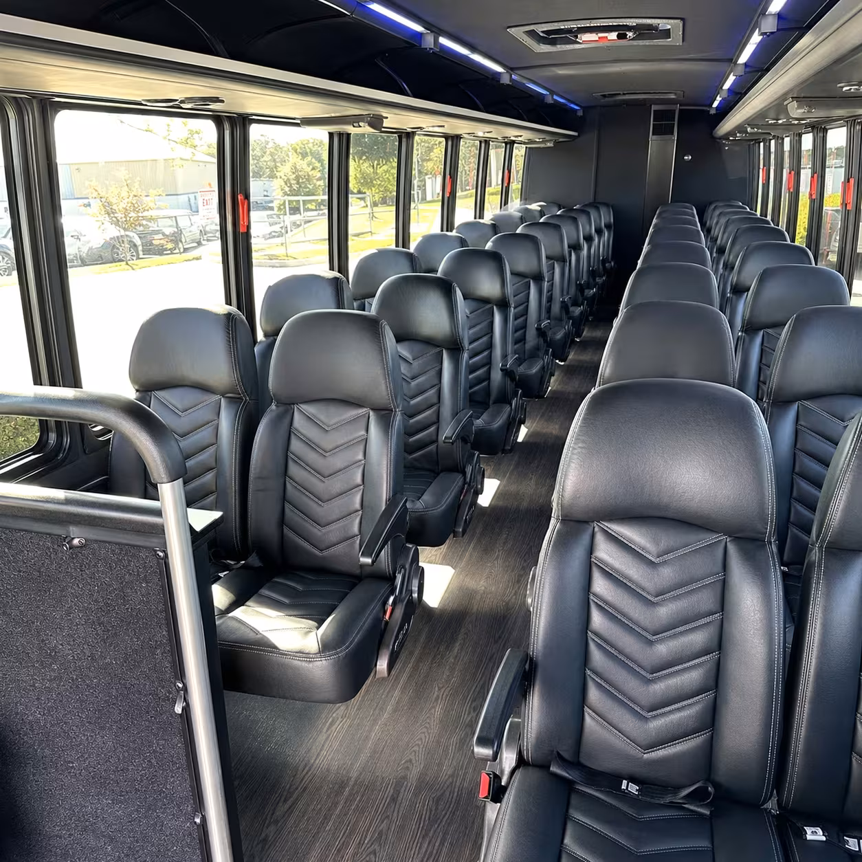 palmdale 18 passenger minibus rental