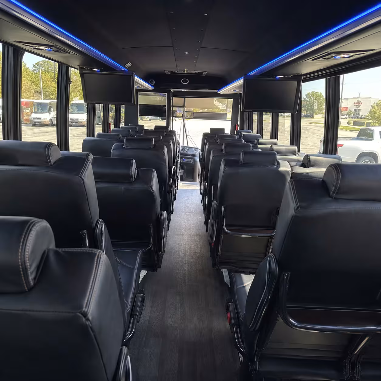 palmdale hotel minibus rentals for airport groups